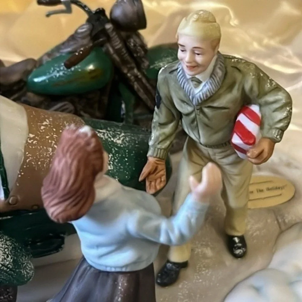 Harley Davidson Home for the Holidays 1993 Limited‎ Edition Collector Figurine